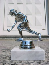 PP362 Pentanque/Bosseln Damen Figur Trophäe Pokale inkl Gravur Pokal Restposten