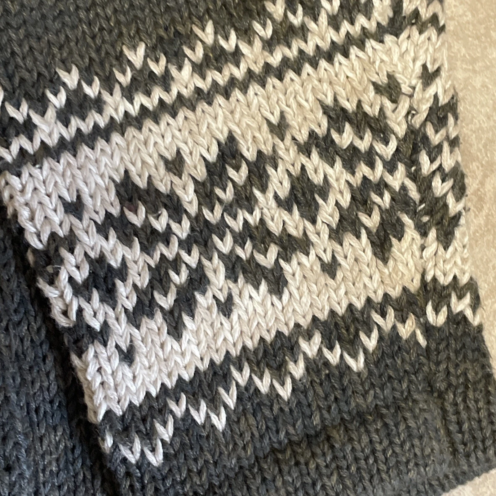 VINTAGE Tiara Christmas Sweater Women’s M/L