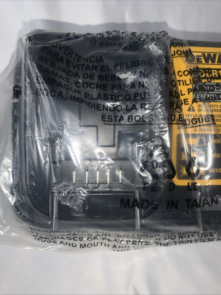 CARREGADOR DESLIZANTE DE ÍON DE LÍTIO DEWALT (DCB112) 12V-20V (máximo) para Dewalt sem fio novo na embalagem - Imagem 3 de 4