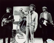 PETER NOONE SIGNED AUTOGRAPH 8x10 PHOTO PICTURE ACOA HERMANS HERMITS