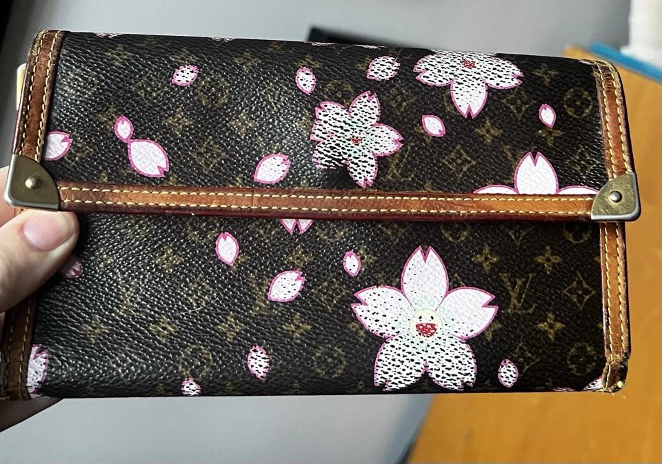 Auténtico - Louis Vuitton x Takashi Murakami - Cartera Vintage - Flor de Cerezo Foto 2 de 4