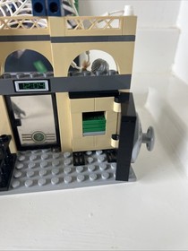 Lego 4854  Spider-man 2: Doc Ocks Bank Robbery Complete Gently Used