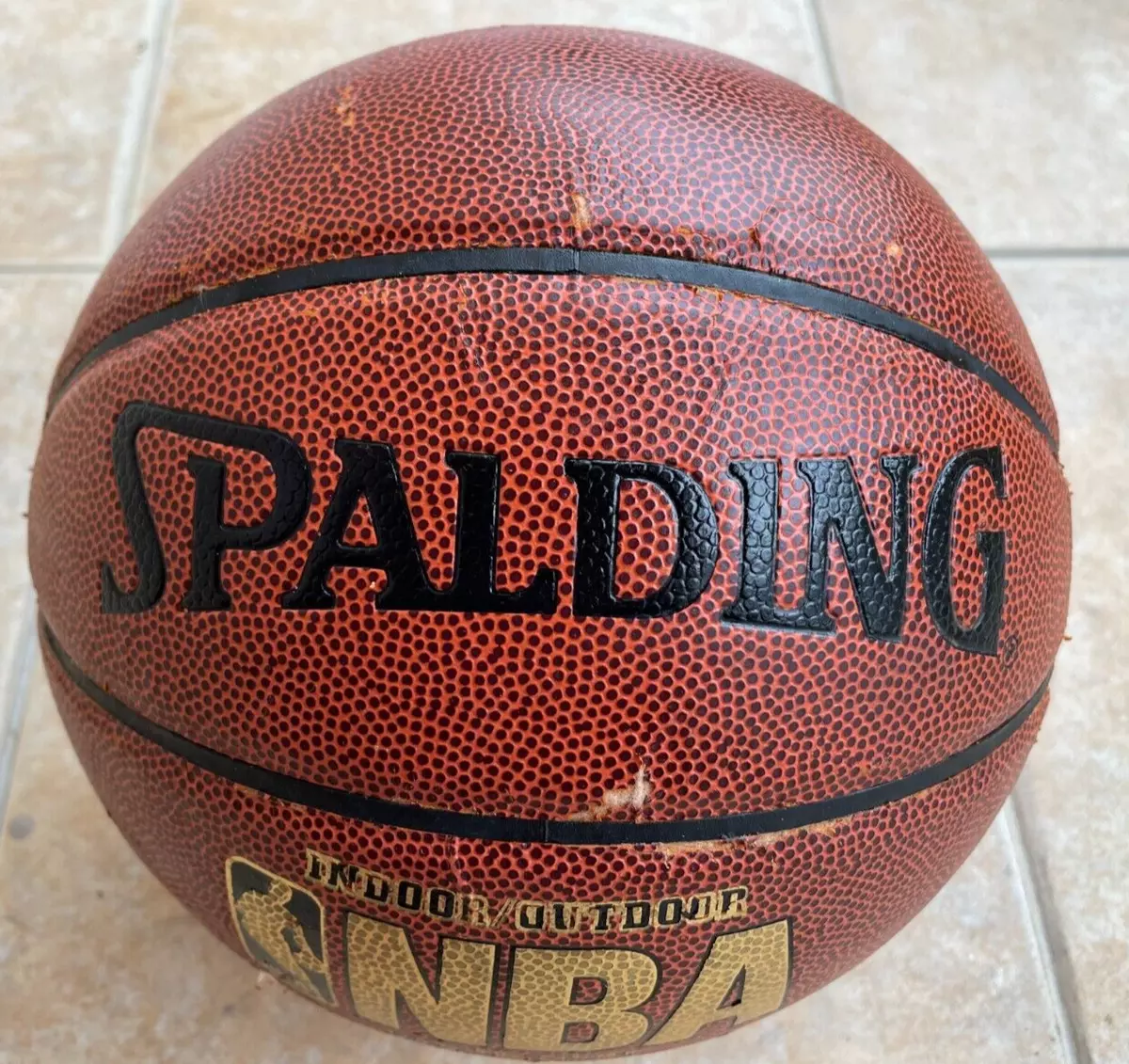 SPALDING BASKETBALL NBA ULTIMATE BALL INDOOR OUTDOOR 29,5\