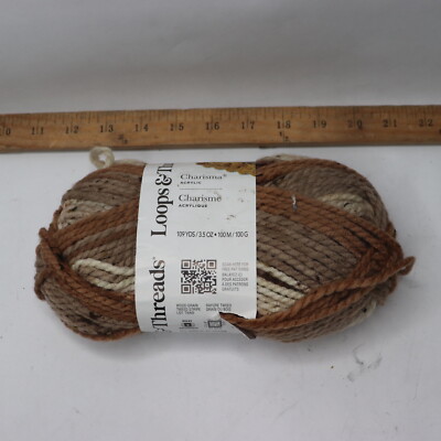 Loops & Threads Woodgrain Bulky Yarn Color TS07 109 Yds  1 skein 