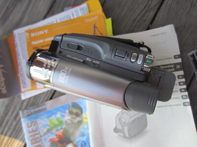 作動確認　SONY Handycam DCR-HC26 ビデオカメラ 装備充実 Sony Handycam DCR-HC26 Camcorder Mini Digital Video Camera w