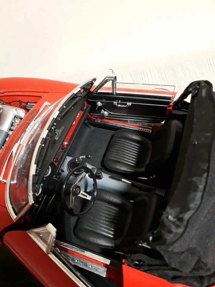 ALFA ROMEO SPIDER 1600 DUETTO "Osso di seppia" - 1966 - 1:8 - HACHETTE - Immagine 4 di 4