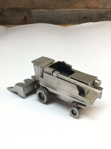 1/43 SCALE CASE-INTERNATIONAL MODEL 1680 AXIAL-FLOW COMBINE IN FINE PEWTER - Picture 3 of 4