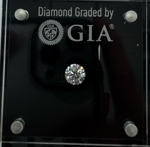 1.50 carat Natural Diamond | GIA certified | Shape - Round | Color- F | SI2