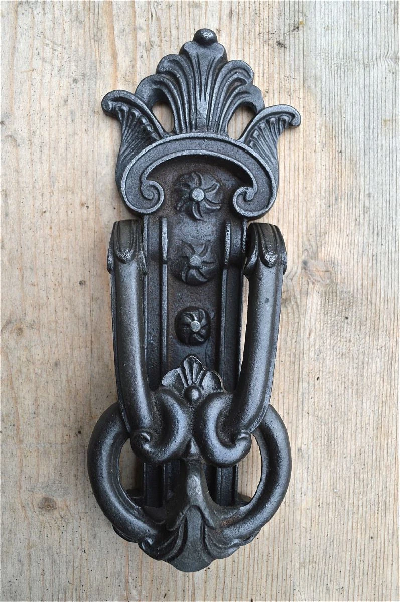 Heavy Knockers