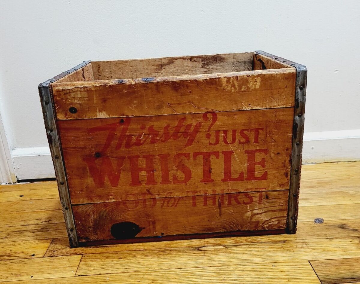 RARE WHISTLE BOTTLING CO VINTAGE WOOD BOX SODA CRATE RD/BLK RARE WHISTLE BOTTLING CO VINTAGE WOOD BOX SODA CRATE RD/BLK