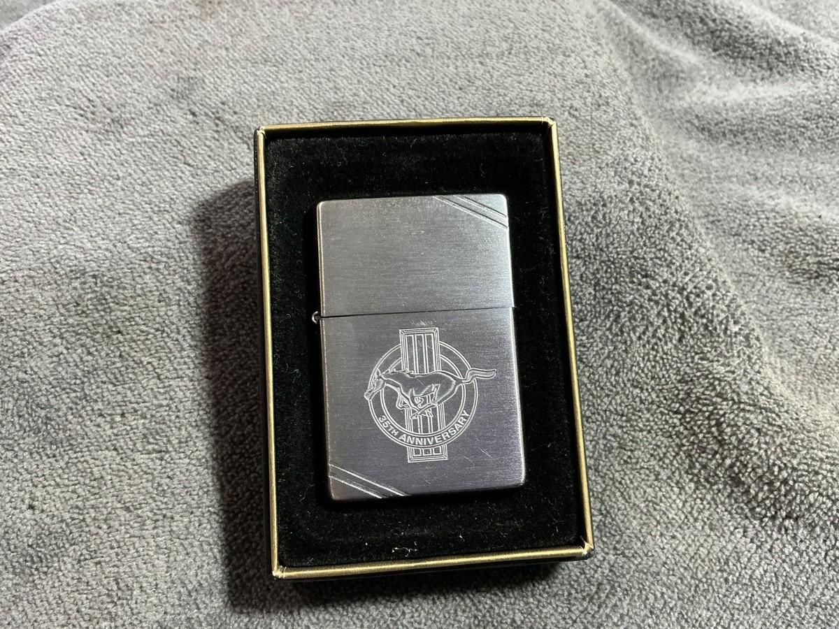 ZIPPO 1999 MUSTANG 35TH ANNIVERSARY 1937 REPLICA 2032695 LIGHTER