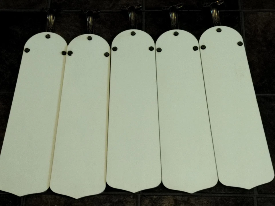 Set of 5 Vintage Ceiling Fan Blades & Blade Brackets Hunter Used 21 " - Image 3 of 4