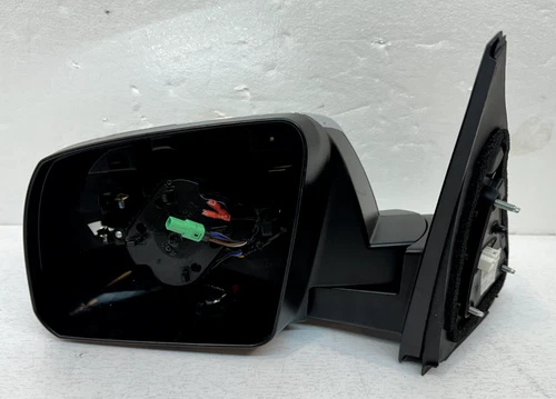 2011-14 TOYOTA TUNDA LH MIRROR OEM PART# 87940-0C370 ( FOR PARTS )