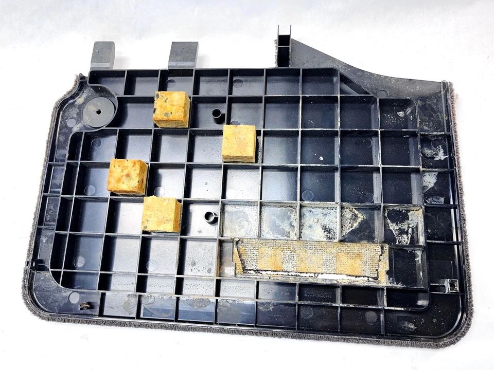 17-23 BENTLEY BENTAYGA CUBIERTA MALETERO TRASERO PANEL DE MOLDURA OEM Foto 4 de 4