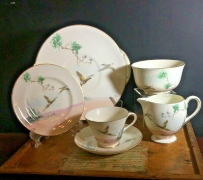 Royal Doulton The Coppice V2105 Pheasants Birds Flying