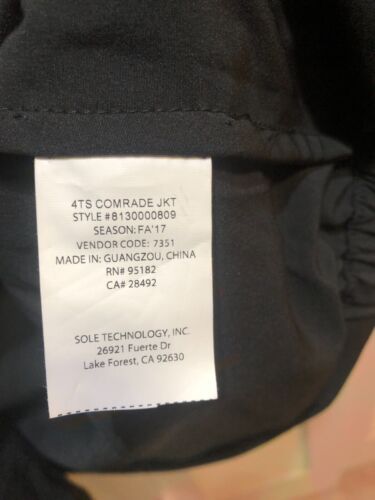 ThirtyTwo 4TS COMRADE Mens Hooded Jacket Large Black batten up - Picture 10 of 10