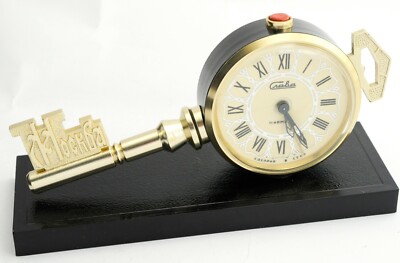 Vintage SLAVA Wecker Schlüssel MOSKAU Form russisch mechanisch 