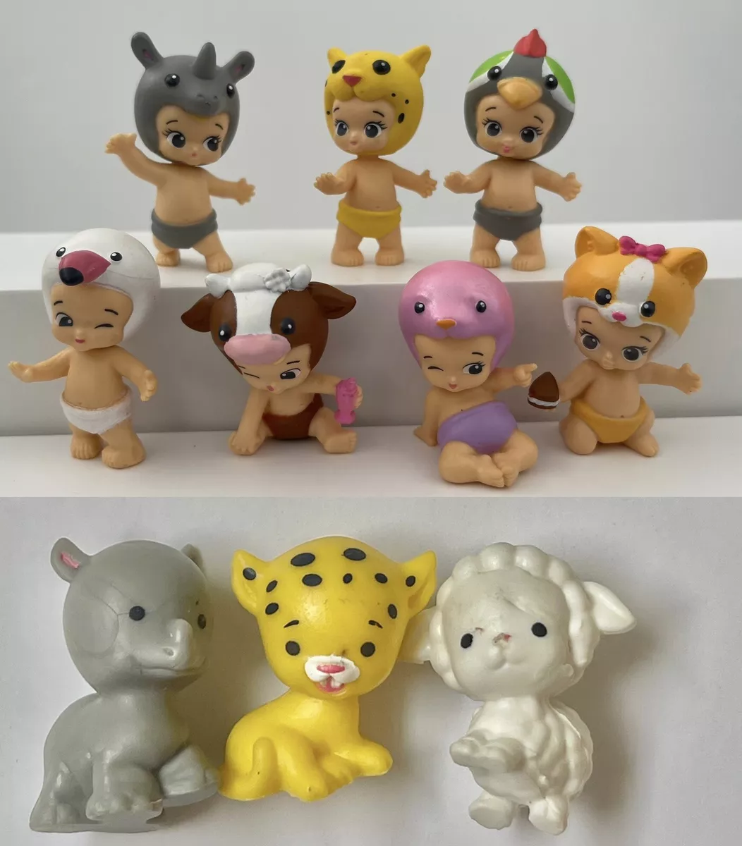 Twosies Babies And Pets Figures Mini Dolls Toy Mixed lot Of 10