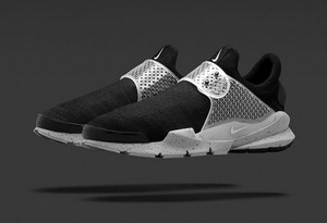 nike shox dart