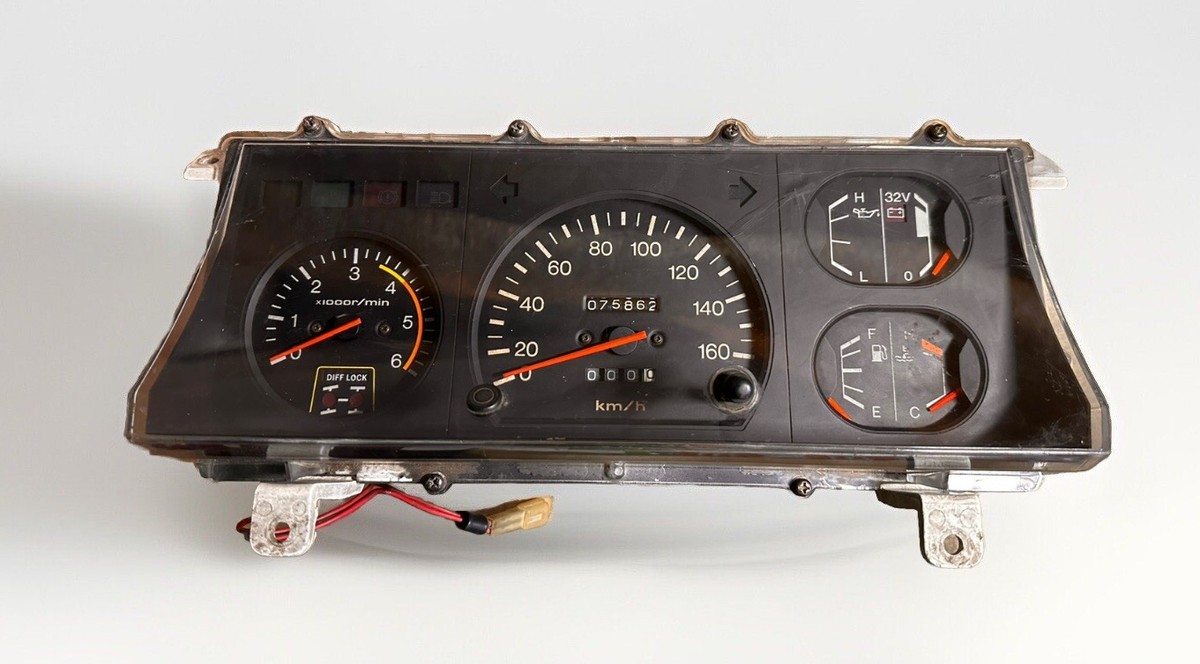 拓片17 Toyota Land Cruiser 70 Series Diff Locks BJ70 Instrument