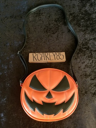 moschino pumpkin bag