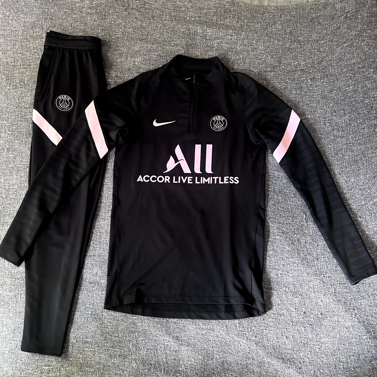 Nike Paris Saint-Germain Tracksuit Full Zip Up Jogger Set