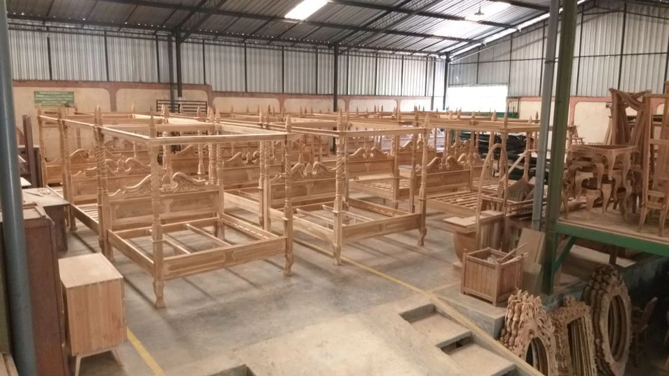 Cama estilo Queen Anne Chippendale 100 % madera de teca tamaño king EE. UU. QAT1B Foto 4 de 4