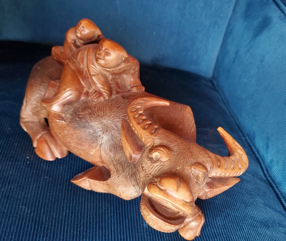 VINTAGE CHINESE 12" HAND CARVED WOODEN OX WITH TWO RIDERS ZEN BUDDHIST STEP 6 - Image 4 of 4