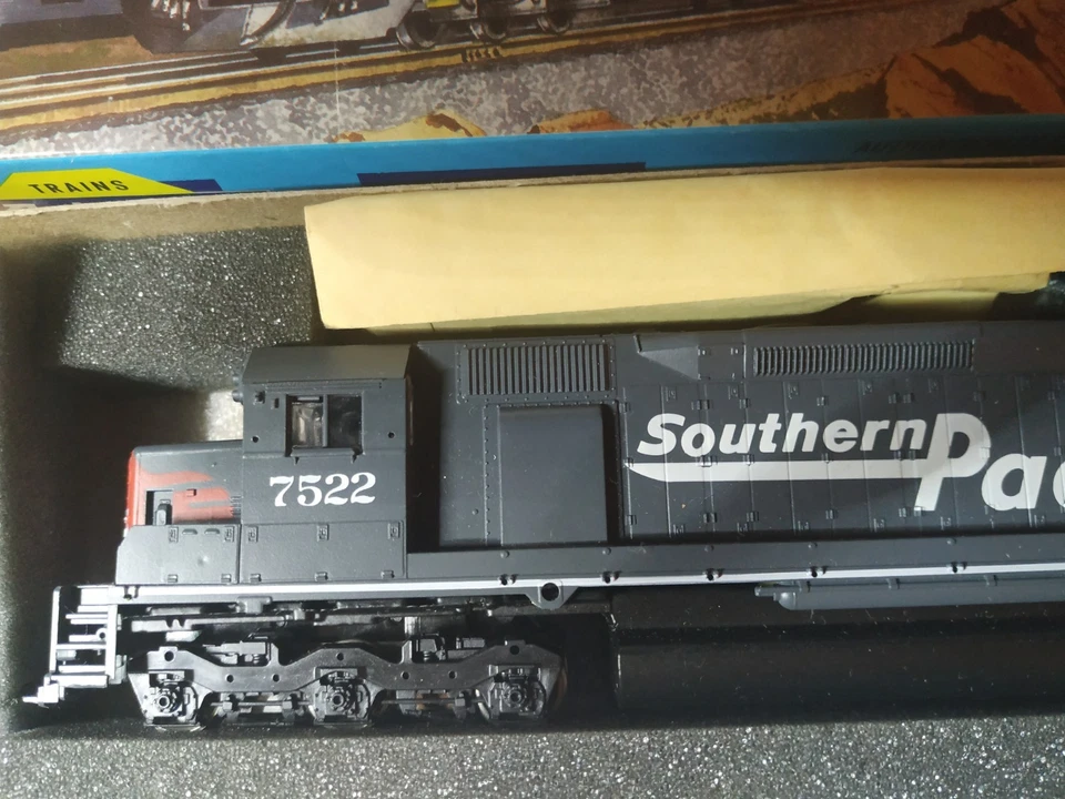 LOCOMOTORA ATHEARN c44 ANALOGICA ESCALA HO NUEVA SIN TOCAR VIA. - Imagen 4 de 4