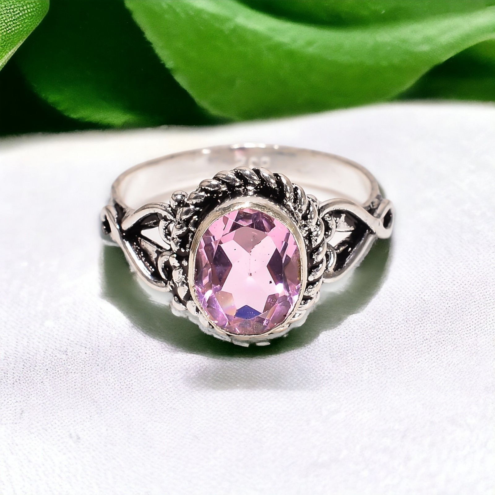 Oval Natural Kunzite 925 Sterling Silver Bezel Vintage Friend Gift Ring US 10 Oval Natural Kunzite 925 Sterling Silver Bezel Vintage Friend Gift Ring US 10