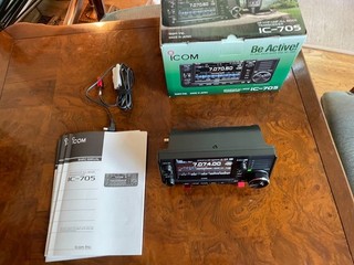 Icom IC 705 ricetrasmettitore radioamatore HF/VHF/UHF Ham SSB/CW/RTTY/AM/FM/DV