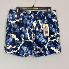 The Limited Women s Indigo Navy Floral Tailored Fit Casual Shorts Size 4