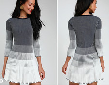 Lulu’s Toria White And Navy  Striped Pleated Sweater Dress Size L NWT MSRP $75