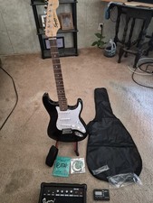 Squier Stratocaster Black Solid Body Right-Ha...