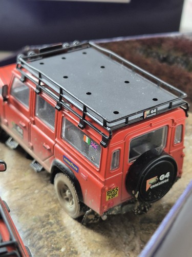 1:43 - Corgi Vanguards - G4 Challenge - Land Rover Defender Range Rover - Nuovo con scatola - Foto 10 di 19