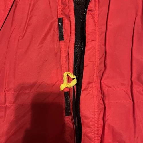 VINTAGE Marlboro Adventure Team Jacket Large Red Windbreaker Rain Hood See Pics image 3
