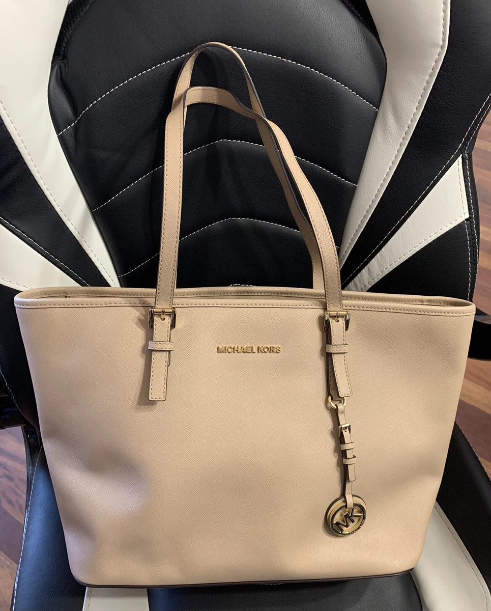 Stylish and Authentic Michael Kors Butterfly Tote