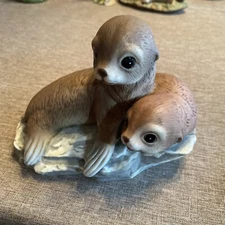 Porcelain Harbor Seal Pups Figurine - HomeCo 1981 - Masterpiece Porcelain