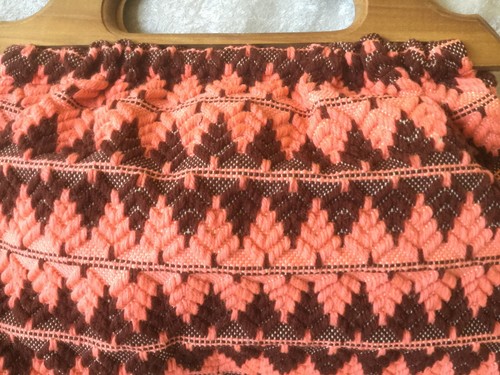 Vintage Handmade Knitted Fabric & Lined Handbag w/ Wooden Handle Salmon & Brown - Bild 3 von 7