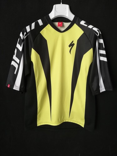 Abbigliamento Mountain Bike, consigli per gli acquisti | ViaggInBici