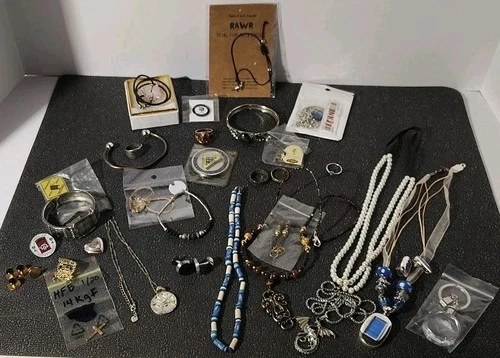 Lot 38 Pieces Vintage Costume Jewelry Necklaces, Bracelets, Earrings, Rings READ