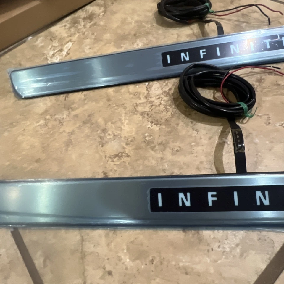 2015-2018 Infiniti QX60 base placa de patada trasera izquierda kit de fábrica OEM nuevo Foto 3 de 4