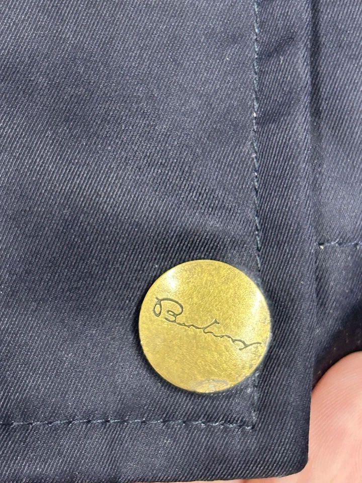 Chaqueta cortavientos Burberry para mujer grande forro a cuadros Nova ligera con capucha Foto 4 de 4