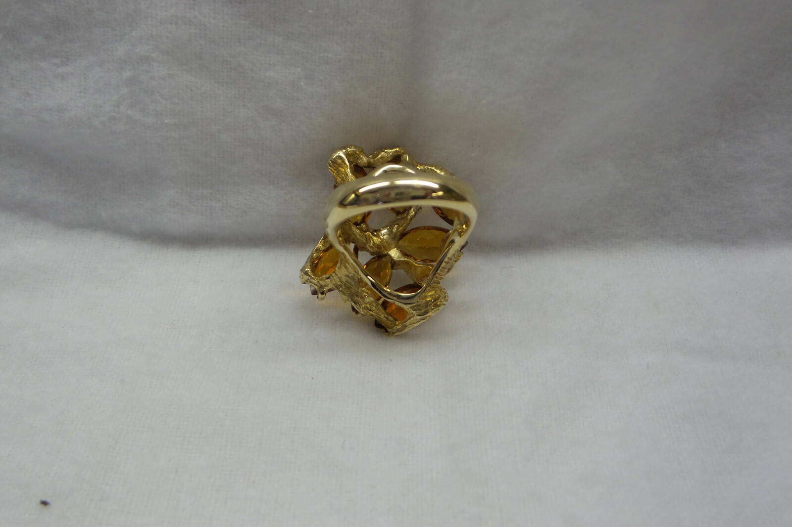 Outstanding Solid 14kt large "Freeform" Golden Ci… - image 4