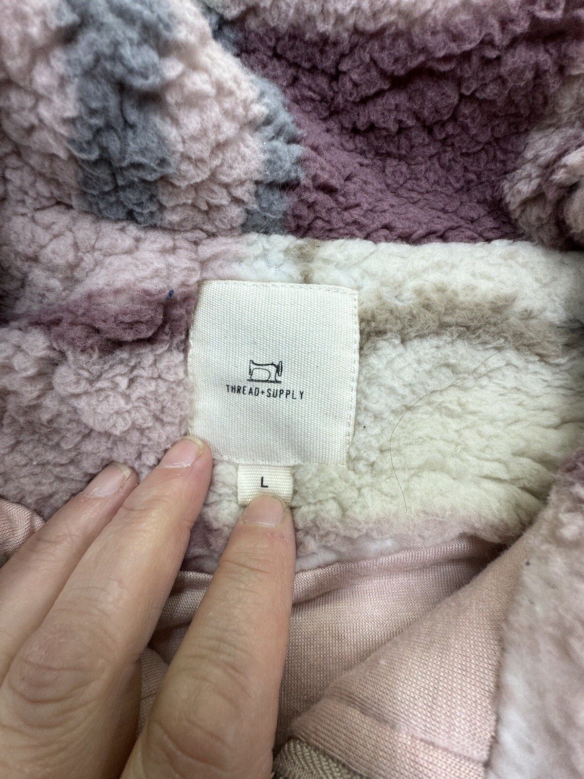 Thread Supply Woman’s Pullover  Size L - image 6