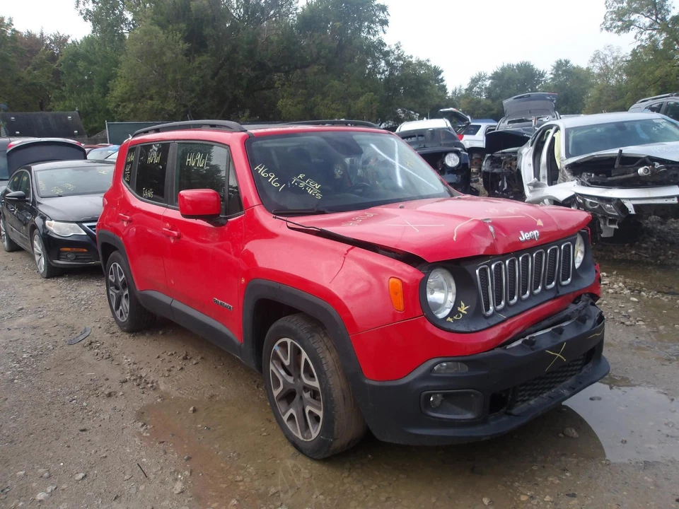 Used Engine Complete Assembly fits: 2015 Jeep Renegade Sdn 2.4L VIN B 8th digit - Image 2 of 4