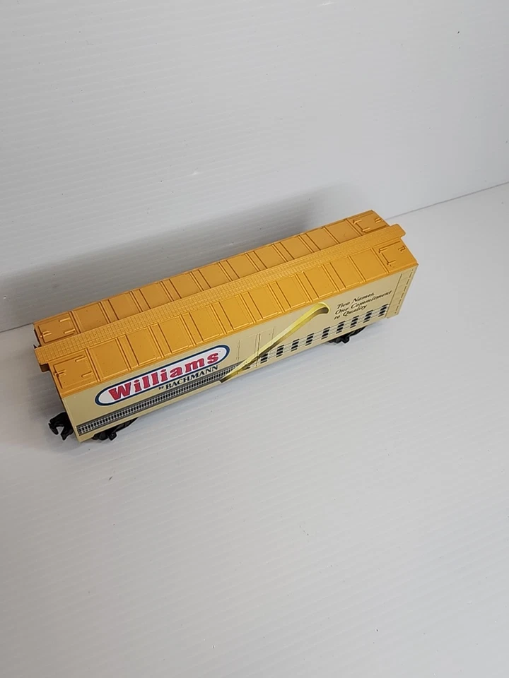 Williams by BACHMANN  Platinum Club Box Car O-Gauge Model Train - Image 2 of 4
