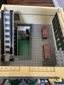 LEGO Modular Grand Emporium 10211 USED