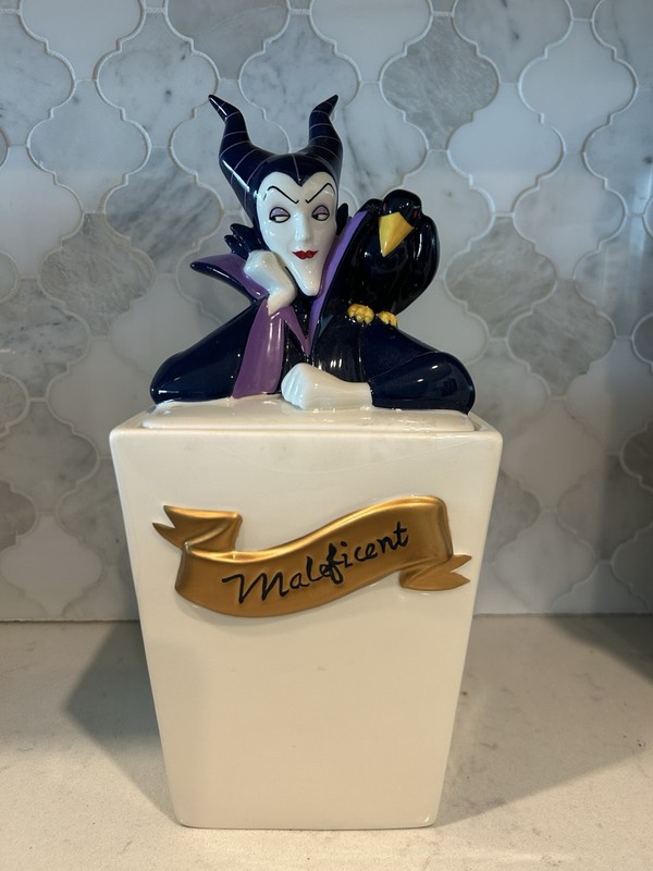 Disney Maleficent Canister Cookie Jar (see photos/description)