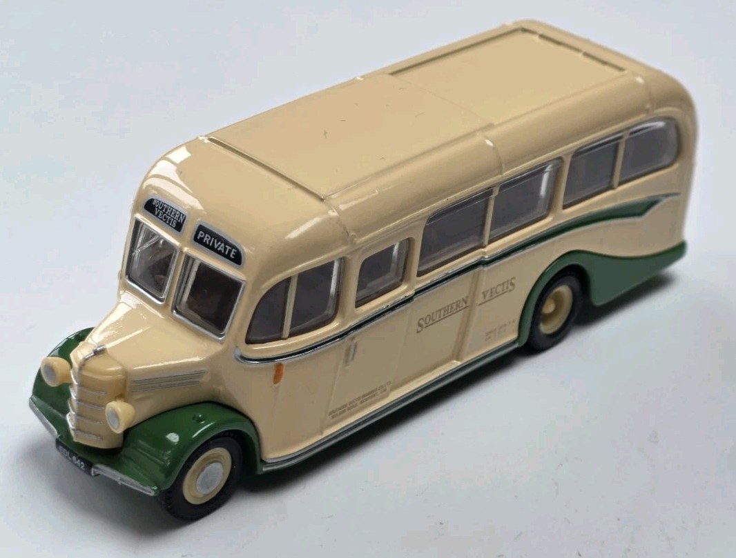 EFE SOUTHERN VECTIS BEDFORD OB COACH-20101 Unboxed Excellent Condition